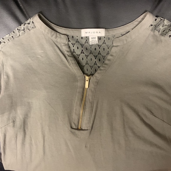 Olive Green Semi-Casual Top -M/M - Picture 3 of 5